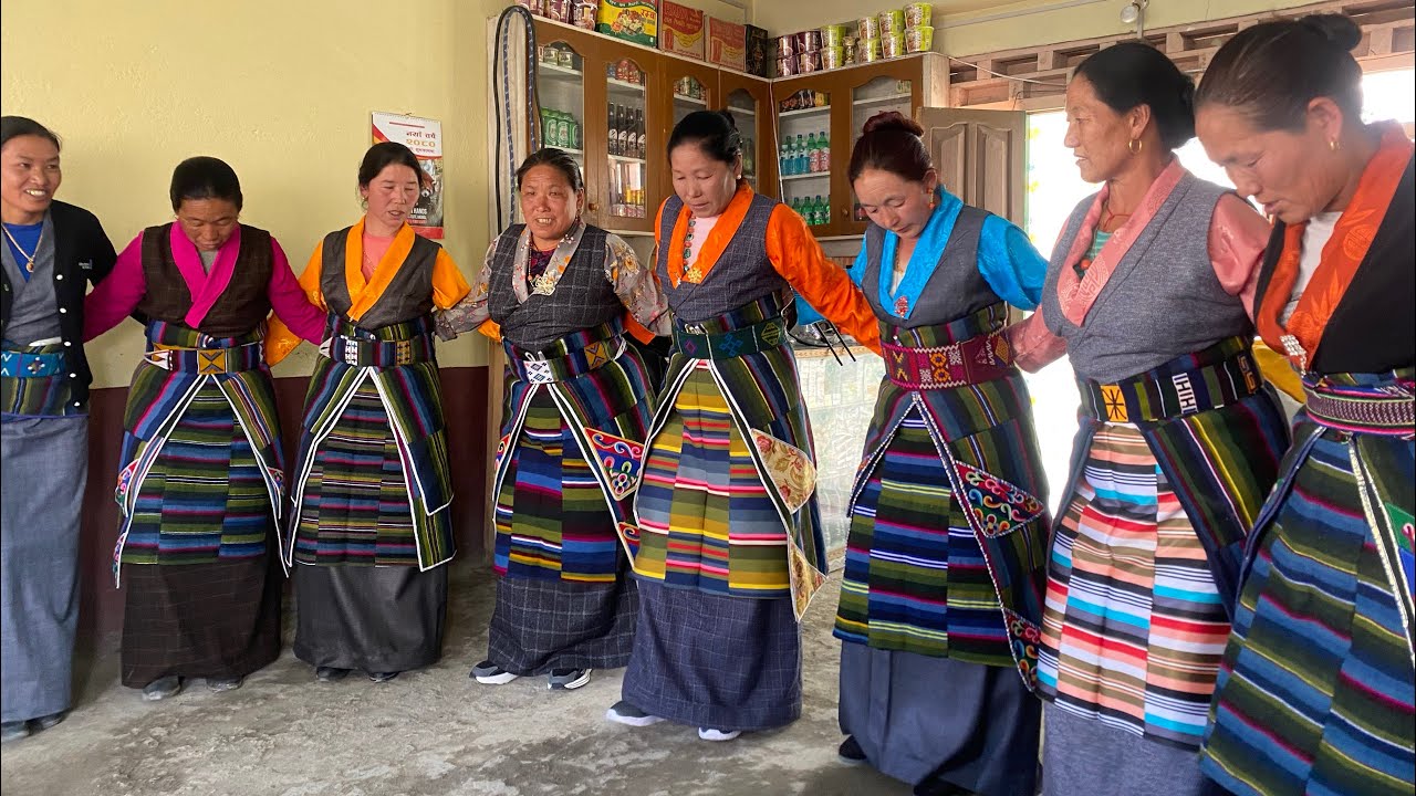 Upper Mustang folk dance (Shyabro) // Lomanthang Mustang