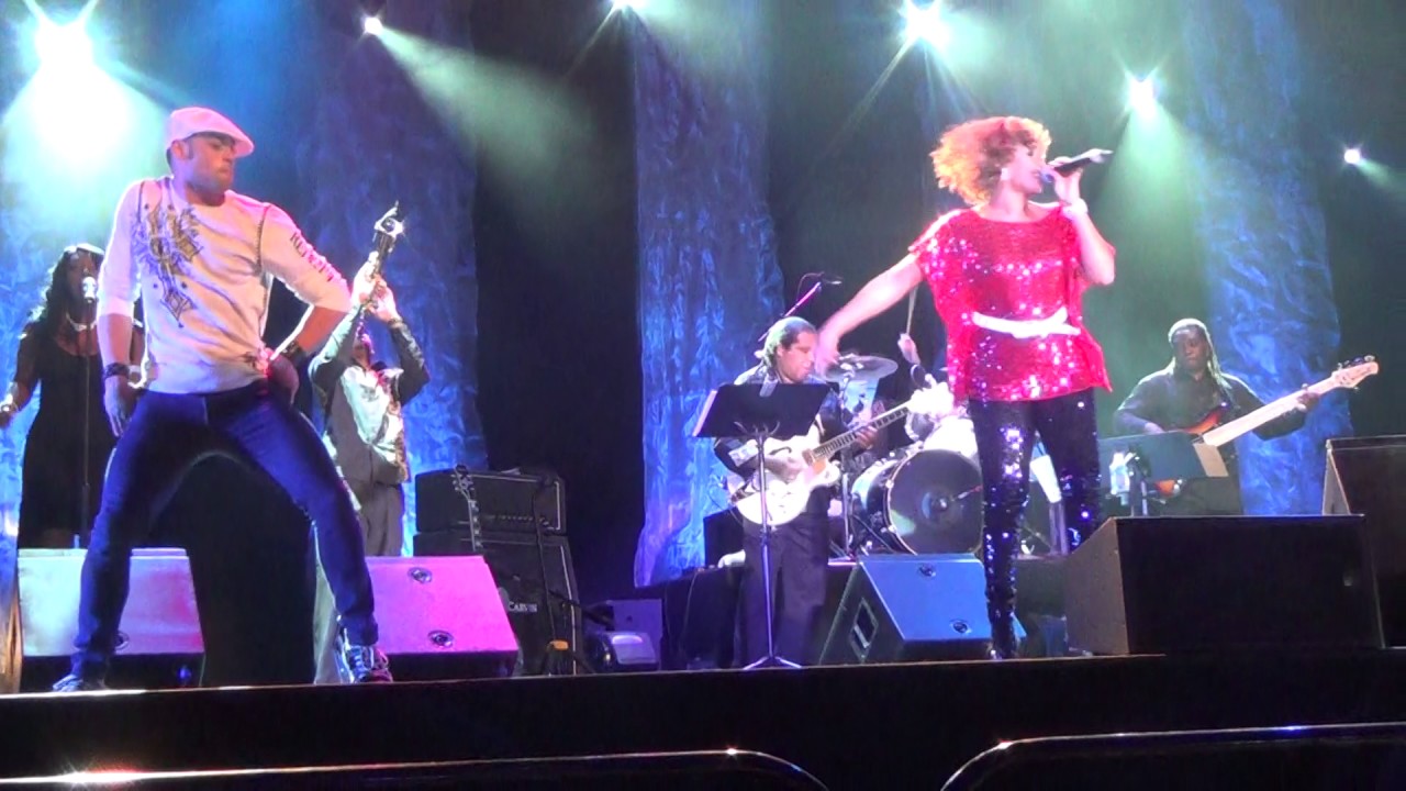 Trina Johnson a Tribute to Whitney Houston - Coachella - 2015