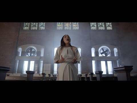 Dami Im - Pray (24 октября 2021)