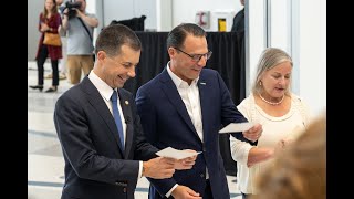 Secretary Pete celebrates Lehigh Valley International Airport terminal project