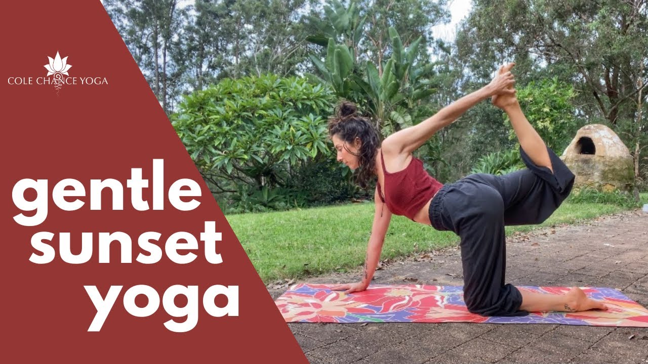 Gentle Sunset Yoga - 20 Minute Evening Yoga Flow | Cole Chance Yoga