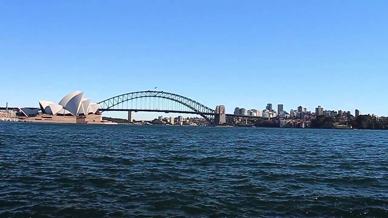 View to the city from Mrs Macquarie's Chair