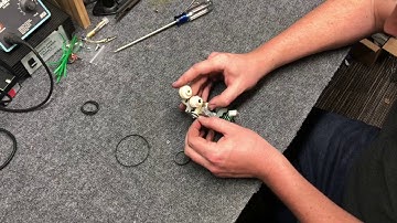 Sony SL-5800 Timer battery and threading belt replacement - Part III