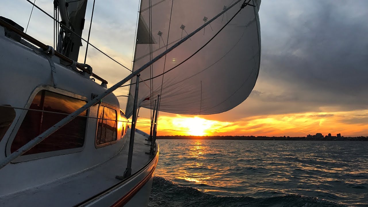 Sailing "Thanks Dad" MidOctober sunset sail on Lake Michigan YouTube