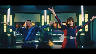 出川哲朗＆本田翼がキュートにポージング！？　ニチガスWEBCM「宇宙戦艦ニチガス」第１話『みんなで踊ろう！でガ割 篇』