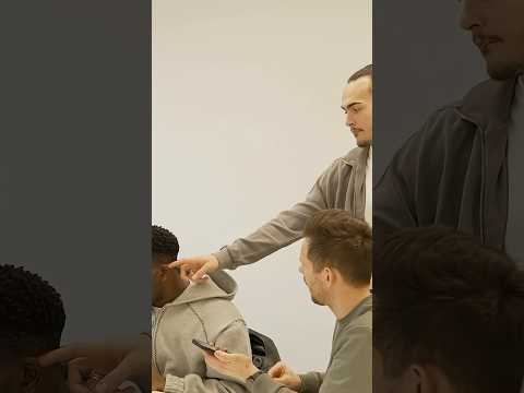 Neuzugang Kalimuendo wird von Theate überrascht 🥳