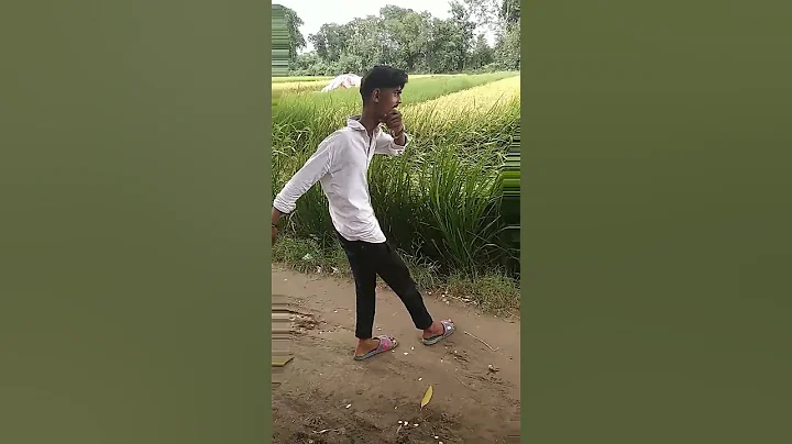 #ekmotahathighumechala #funny #comedy #dance #duet