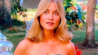 Maureen McCormick's Actual Size Will Make You Look Twice, Try Not To Drool Information