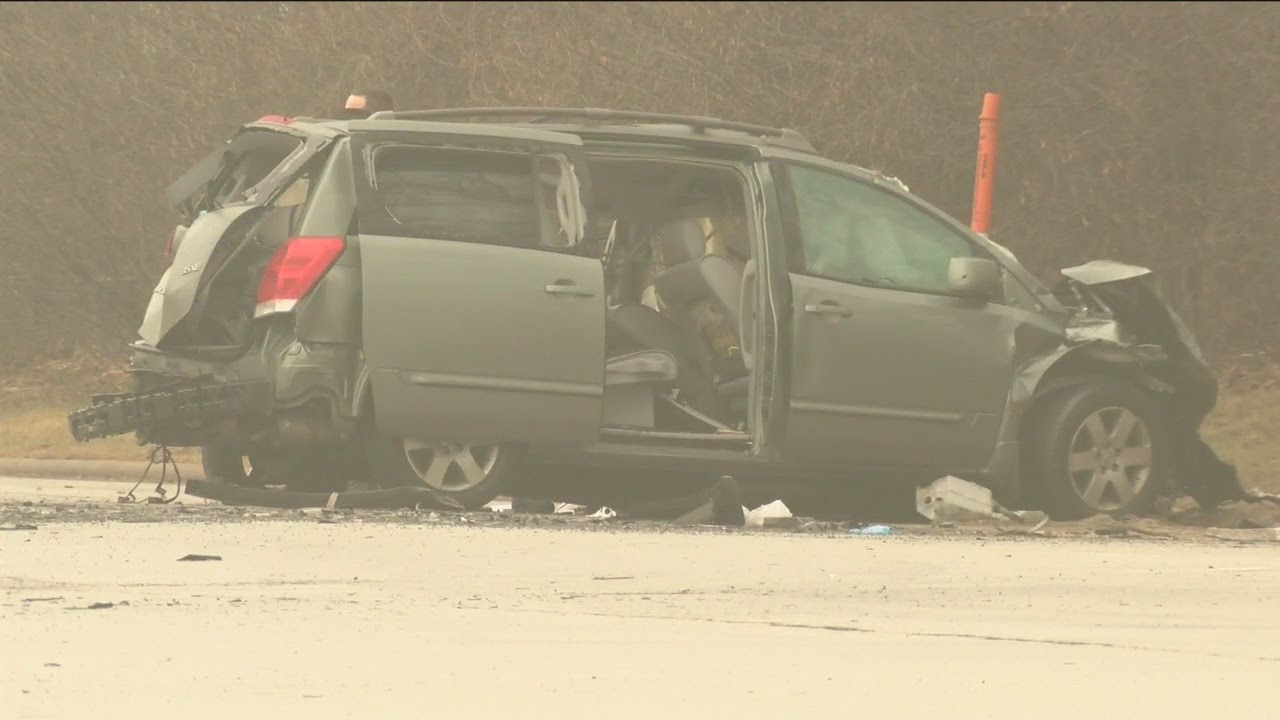 Driver dies after crashing stolen vehicle into semi during police ...