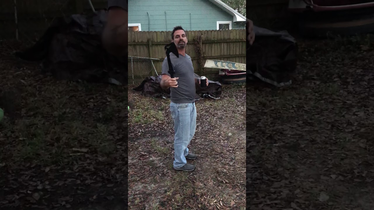 Long distance battle axe throw by the boatman !! Hit That subscribe button.