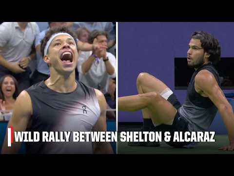 ABSOLUTE CINEMA 🍿 Ben Shelton & Carlos Alcaraz battle back and forth in tiebreak 👀 | 2026 US Open