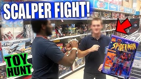 SCALPER TAKES FIGURE OUT OF MY HAND! Toy Hunt