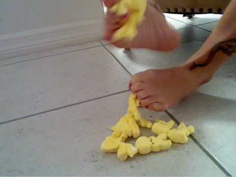 Peeps Verse My Feet