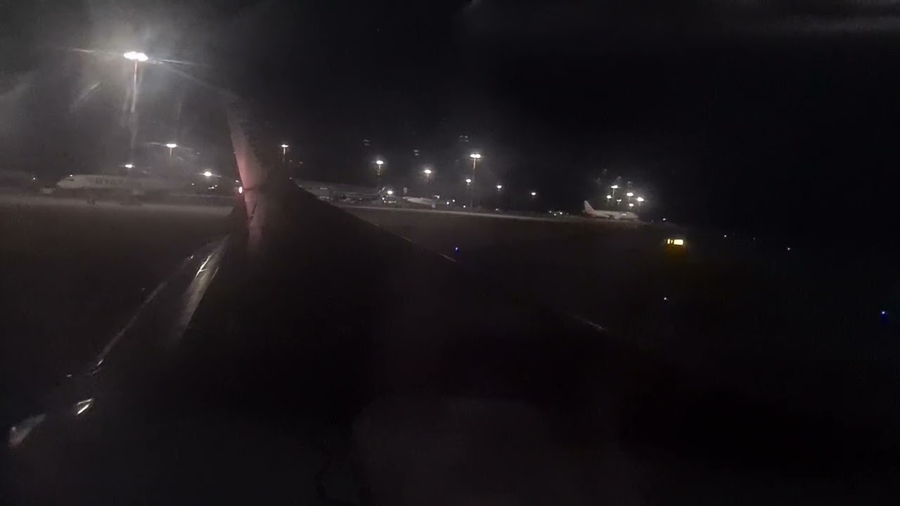 Ryanair 737-800 Night Departure | Palermo