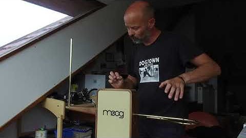 theremin moog claravox quick  fingers  exercise