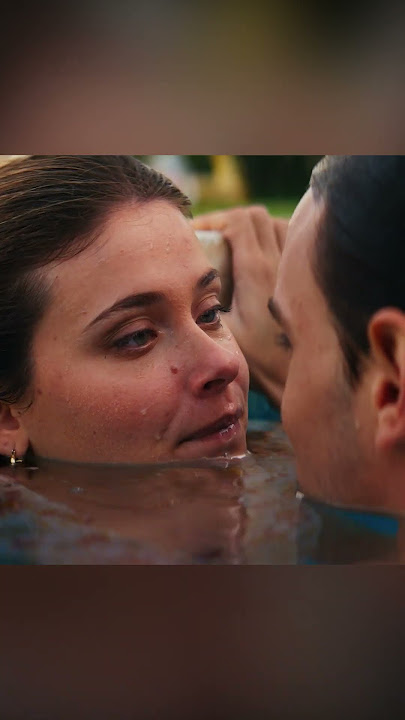 Kisses in the pool be like... | Culpa Mía