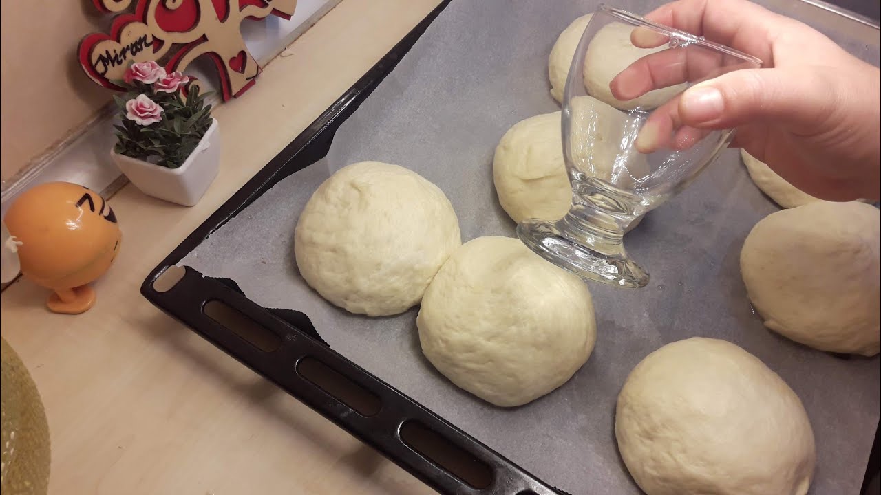 kolay ve lezzetli pratik mini pizza tarifi, pizza tarifi, yemek tarifleri, aygülün mutfağı