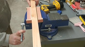Clamping wood in vise, no more knurling marks