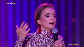 Ayşen Birgor - Neşet Ertaş Türküsü Seher Vakti Çaldım Yarin Kapısını (Canli)