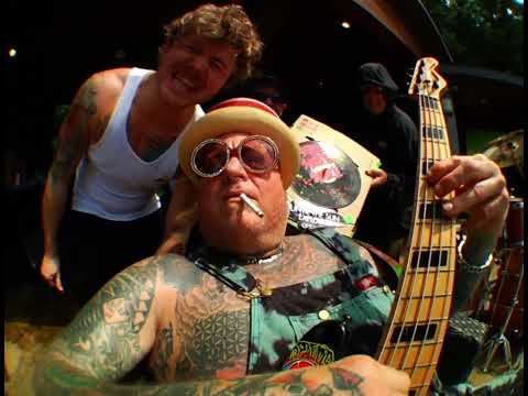 Sublime - F.T.R (Official Music Video)
