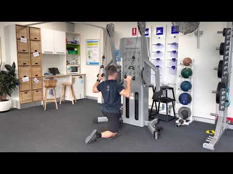 1/2 Kneeling Cable Wide Grip Lat Pulldown