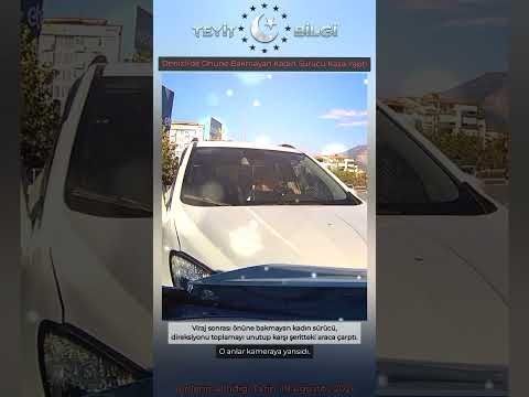 Denizli’de Önüne Bakmayan Kadın Sürücü Kaza Yaptı