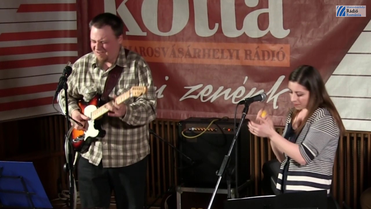 WHITE BETTY - Red Shoes