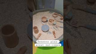 Sensory tray: great oat-comes
