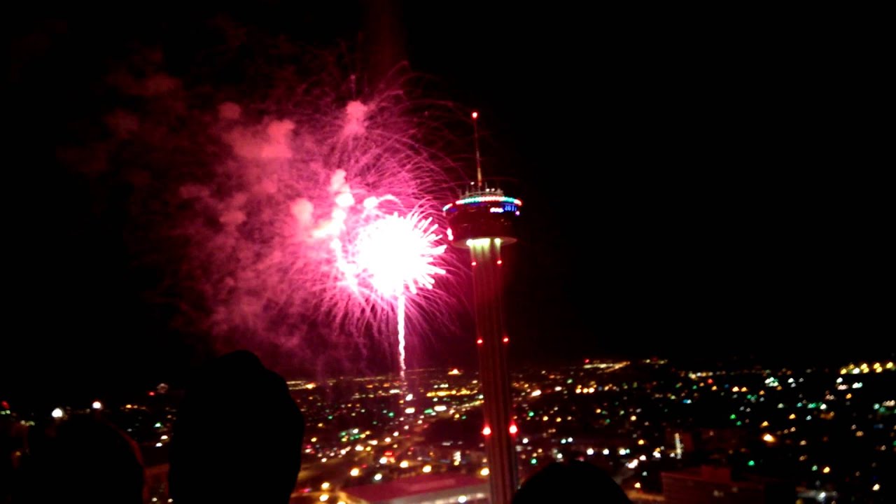 2014 New Year Fireworks San Antonio, TX YouTube
