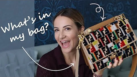 WHATS IN MY BAG | ANA BOGDANOVIC