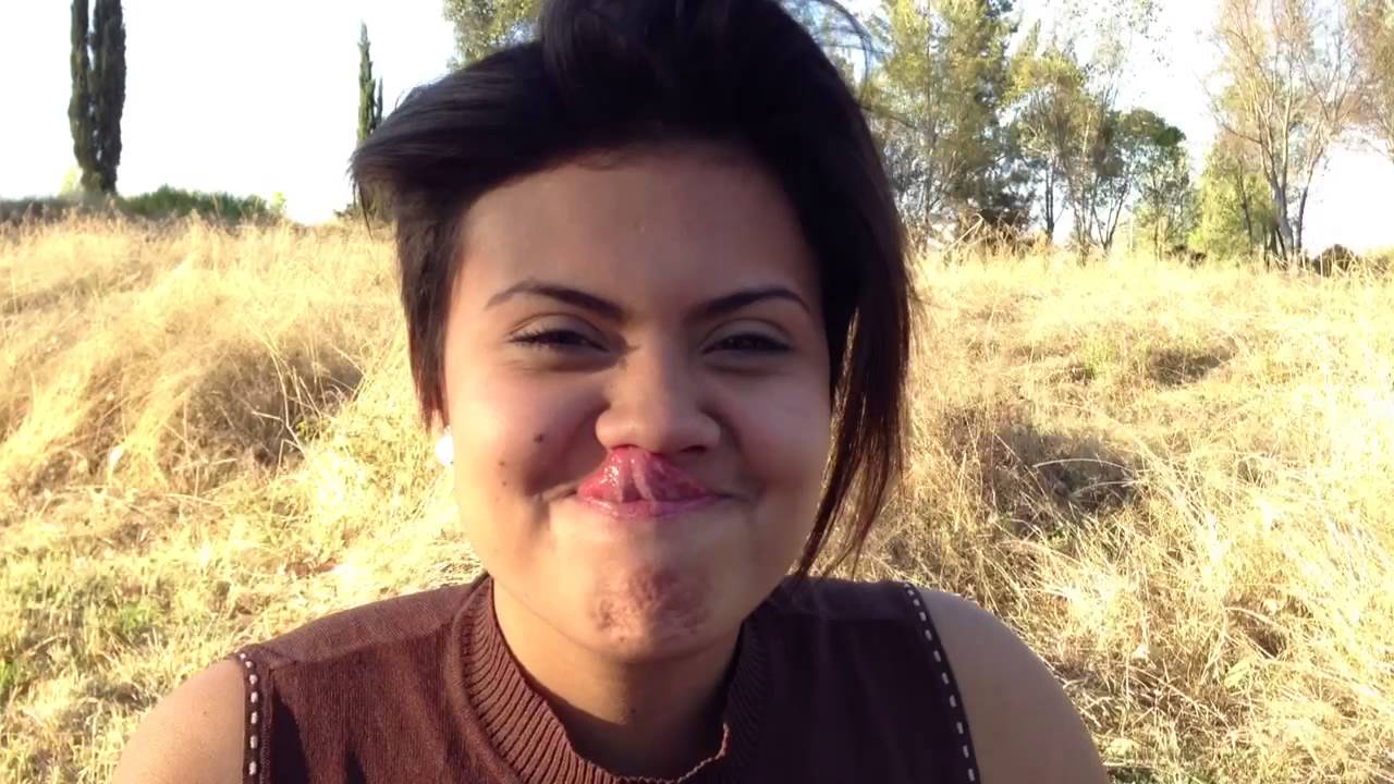 Tutorial Para Sacarse Los Mocos Con La Lengua - YouTube