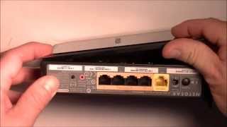 NETGEAR Wireless Router - N300 (WNR2000) V3 (Version 3) Hardware Review & Disassembly/Reassembly