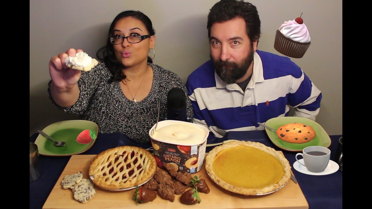 PIES, CHOCOLATE COOKIES AND PEACHES & CREAM ICE CREAM 🍓🍪 Mukbang 먹방 eating show