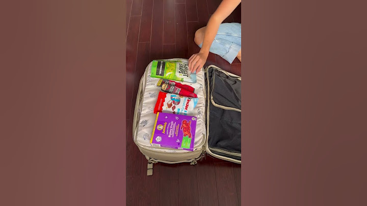 How we survive long haul flights with toddlers #packwithme #familytravel #travelwithkids #travelgear