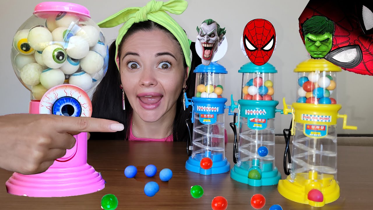 ⁣Mystery Candy Machine Challenge 빨대 음료수 챌린지  Spiderman vs Hulk  Mukbang YumYum