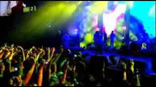 Mr Hudson ft Kanye West - Supernova (Live at the  iTunes Festival 09) [HQ]