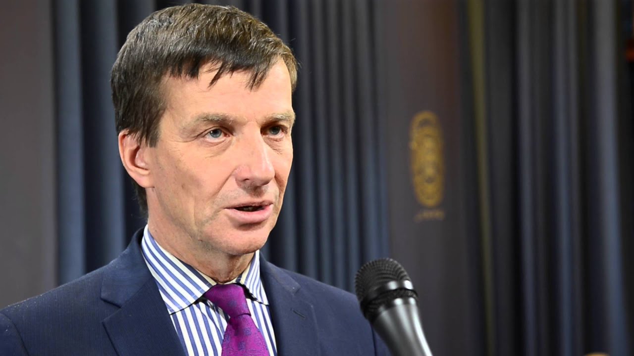 Ardo Hansson: Eesti majandus on teelahkmel