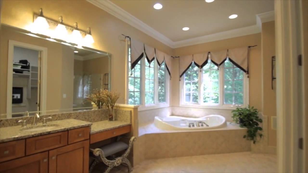 4004 Blossom Hill Dr, Matthews NC 28104