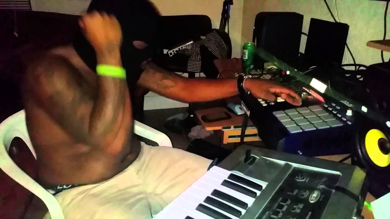 Live Inside the plex with Chin Rilla on the mpc Mi