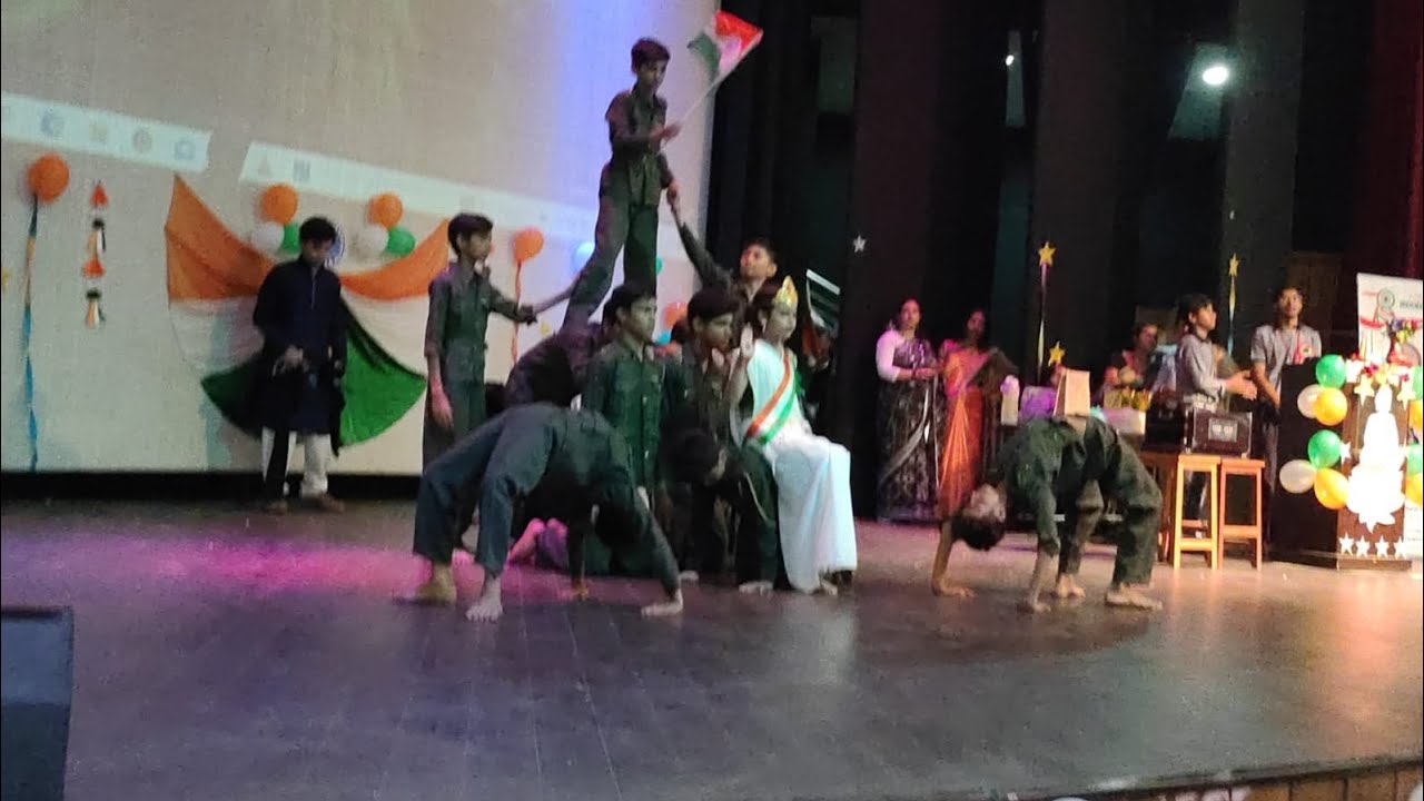 Army dance for independence day - YouTube