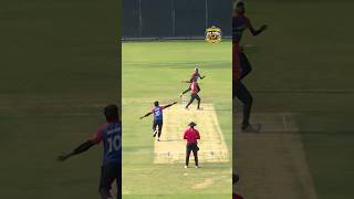 🎯 ஒரு ஓவர்ல 2 Wicket! #shorts #micset #wicket #cricket