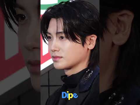 Park Hyung Sik Just Before Hitting The Photo Wall ParkHyungsik Kdrama Kactor Dispatch 