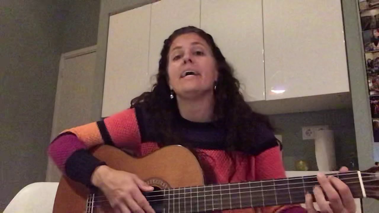 Sint Maarten ‘Ik loop hier met mijn lantaarn’ - YouTube