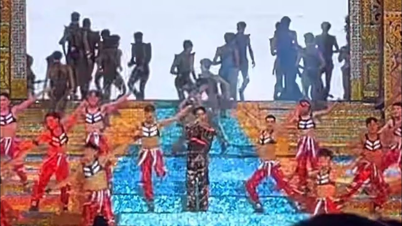 เมดเล่ย์!! ช่วงคอนเสิร์ต ศิลปินระเบียบวาทะศิลป์ ￼“ต้าวหยอง” แดนซ์เซอร์เอวหวาน ￼