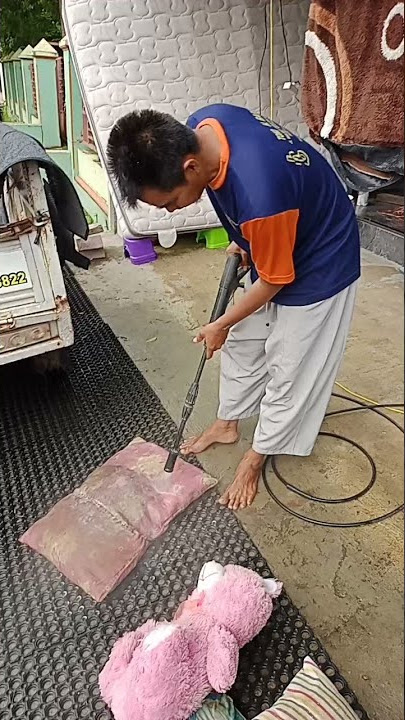 cuci bantal super dekil?... semprot aja