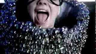 Björk Who Is It
Björks great music video for Who Is It off of her 2004 album Medúlla. Its one of my favorites by her;) Björk Who Is It