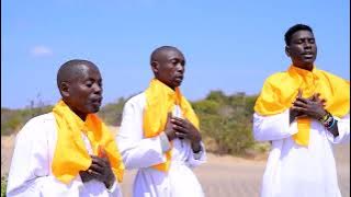 Umutsindo wanyagasani choir St. Ignatias of Loyola - KULENI MWILI WANGU ( music video)