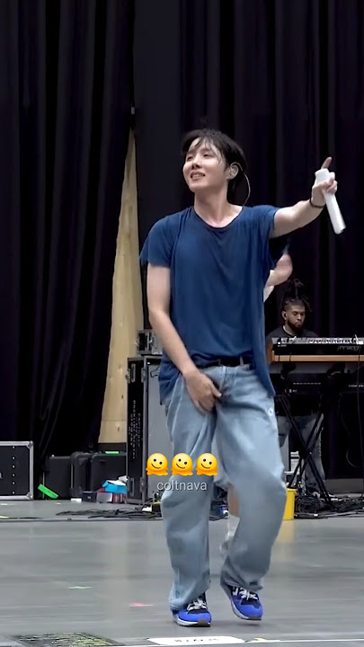 Hobi smiling as if he didn't just snatch my soul with that move 🫠🫠 #bts #jhope #bts