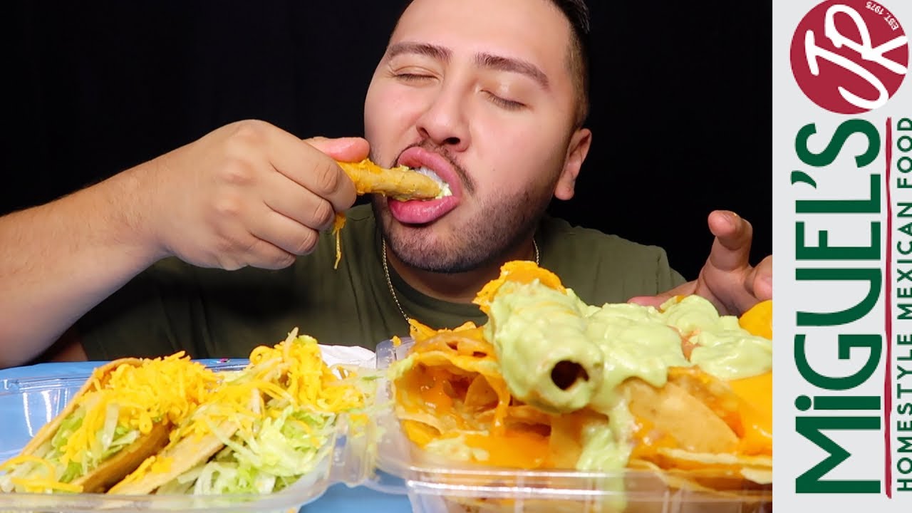 MIGUELS JR CHEESY NACHOS + CRUNCHY TACOS + BEAN & CHEESE BURRITO