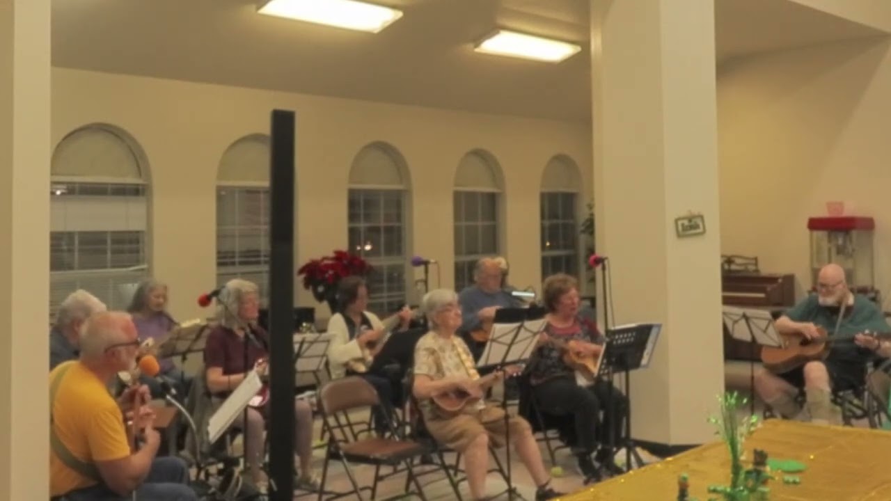 25 Down At The Twist And Shout, Tulsa Ukulele Club